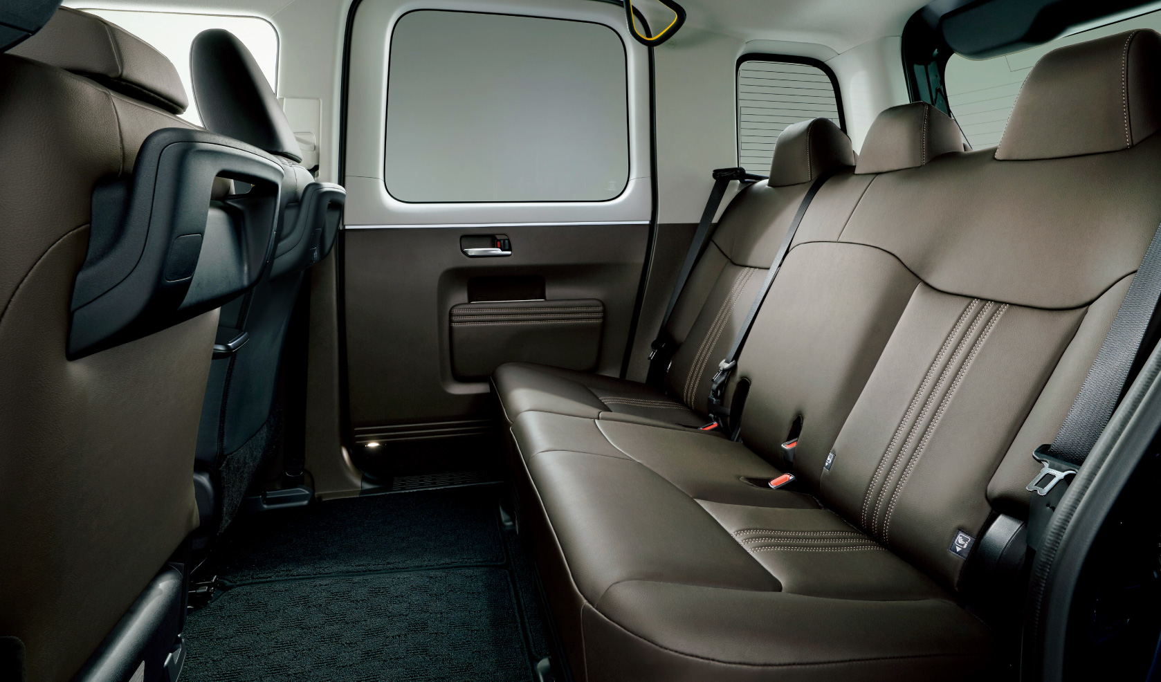 ジャパンタクシー 室内 インテリア 札幌トヨタ自動車