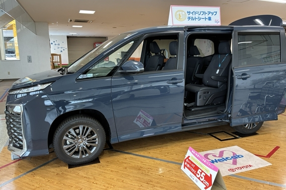 ヴォクシー_サイドリフト