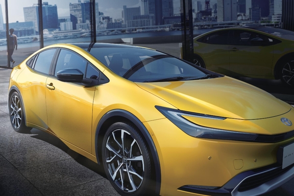 【モデル入り素材】Z（プラグインハイブリッド）