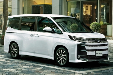 【モデル入り素材】S-Z（2WD・7人乗り）